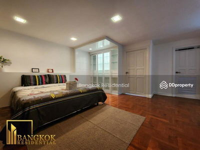 Townhouse in Secure Compound, Bangkok, Thailand Townhouse in Secure Compound, Bangkok, Thailand