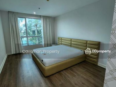 The Room Sathorn-Taksin, Bangkok, Thailand The Room Sathorn-Taksin, Bangkok, Thailand