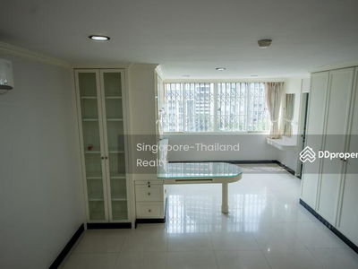 Oriental Towers, Bangkok, Thailand Oriental Towers, Bangkok, Thailand