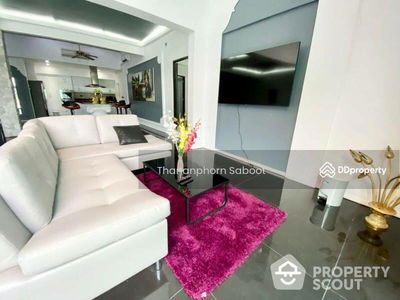 The Scenevanar (Baan Mae 9), Chon Buri, Thailand The Scenevanar (Baan Mae 9), Chon Buri, Thailand