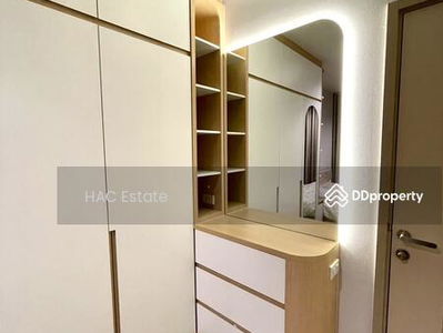 Life Sathorn Sierra, Bangkok, Thailand Life Sathorn Sierra, Bangkok, Thailand