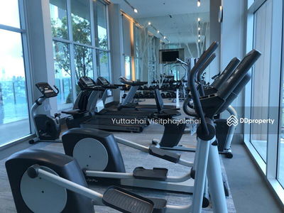 Life Ratchadapisek, Bangkok, Thailand Life Ratchadapisek, Bangkok, Thailand