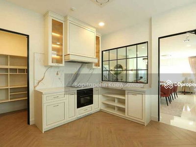 10240, Bangkok, Thailand 10240, Bangkok, Thailand