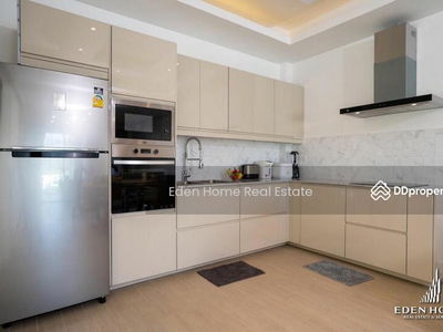 Beach Villa Holiday, Phuket, Thailand Beach Villa Holiday, Phuket, Thailand