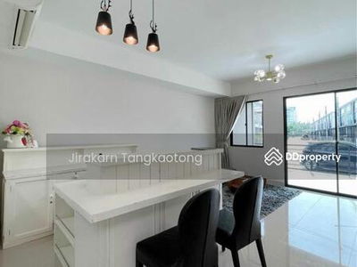 Grande Pleno Ratchapruek, Nonthaburi, Thailand Grande Pleno Ratchapruek, Nonthaburi, Thailand