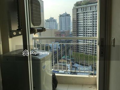 Life @ Sukhumvit 65, Bangkok, Thailand Life @ Sukhumvit 65, Bangkok, Thailand