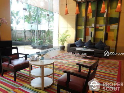 Urbana Langsuan, Bangkok, Thailand Urbana Langsuan, Bangkok, Thailand