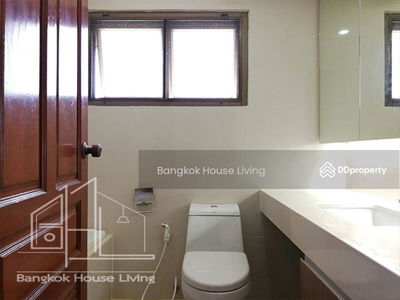 Sethiwan Mansion Sukhumvit 49, Bangkok, Thailand Sethiwan Mansion Sukhumvit 49, Bangkok, Thailand