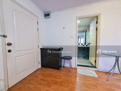 Lumpini Place Narathiwas 24, Bangkok, Thailand Lumpini Place Narathiwas 24, Bangkok, Thailand