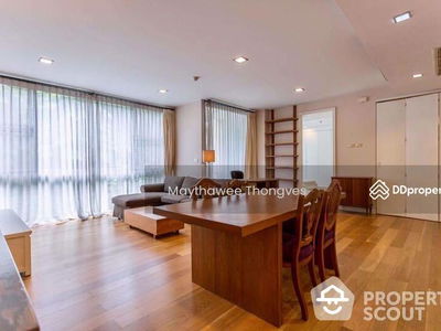 Ficus Lane, Bangkok, Thailand Ficus Lane, Bangkok, Thailand