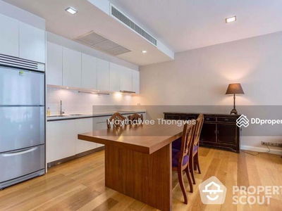 Ficus Lane, Bangkok, Thailand Ficus Lane, Bangkok, Thailand