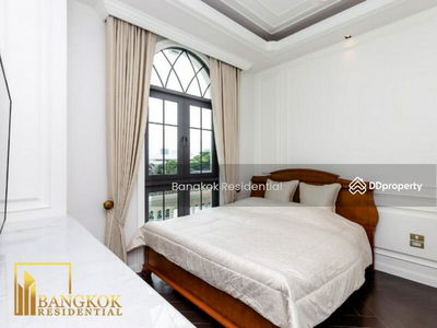 Townhouse in Compound, Bangkok, Thailand Townhouse in Compound, Bangkok, Thailand