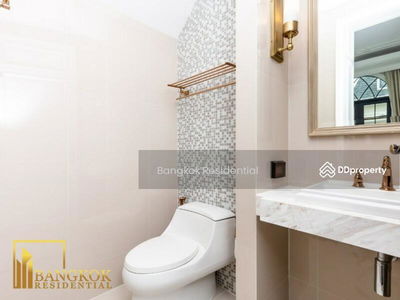 Townhouse in Compound, Bangkok, Thailand Townhouse in Compound, Bangkok, Thailand