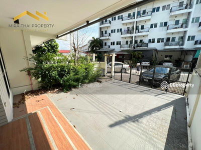 Townhome for rent 2-storey on Highway 3241 near Sriracha Tiger Zoo and J Park only 5 minutes, Chon Buri, Thailand Townhome for rent 2-storey on Highway 3241 near Sriracha Tiger Zoo and J Park only 5 minutes, Chon Buri, Thailand