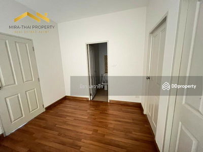 Townhome for rent 2-storey on Highway 3241 near Sriracha Tiger Zoo and J Park only 5 minutes, Chon Buri, Thailand Townhome for rent 2-storey on Highway 3241 near Sriracha Tiger Zoo and J Park only 5 minutes, Chon Buri, Thailand