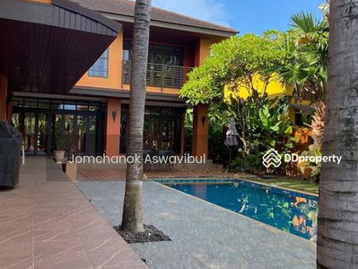 Panya Pattanakarn Village, Bangkok, Thailand Panya Pattanakarn Village, Bangkok, Thailand