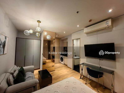 Park Origin Phrom Phong, Bangkok, Thailand Park Origin Phrom Phong, Bangkok, Thailand