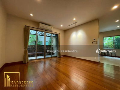 House in Compound, Bangkok, Thailand House in Compound, Bangkok, Thailand