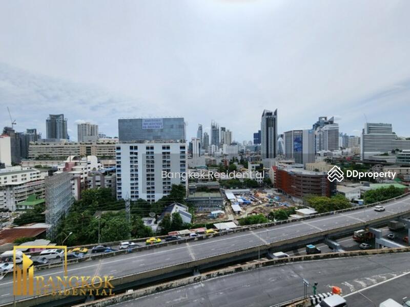 Renova Residence Chidlom condominium, Bangkok, Thailand Renova Residence Chidlom condominium, Bangkok, Thailand