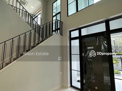 Nantawan Rama 9 New Krungthepkreetha, Bangkok, Thailand Nantawan Rama 9 New Krungthepkreetha, Bangkok, Thailand