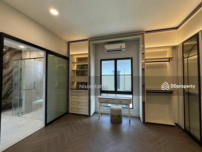 Nantawan Rama 9 New Krungthepkreetha, Bangkok, Thailand Nantawan Rama 9 New Krungthepkreetha, Bangkok, Thailand