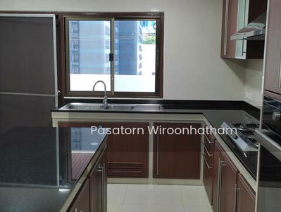 Govind Tower, Bangkok, Thailand Govind Tower, Bangkok, Thailand