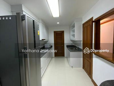 Acadamia Grand Tower, Bangkok, Thailand Acadamia Grand Tower, Bangkok, Thailand