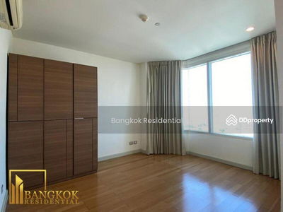 Watermark Chaophraya, Bangkok, Thailand Watermark Chaophraya, Bangkok, Thailand