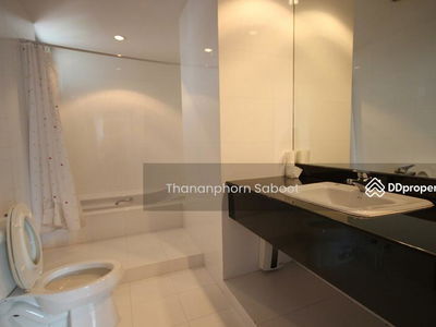 Dera Mansion, Bangkok, Thailand Dera Mansion, Bangkok, Thailand