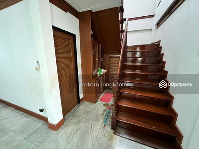 House for rent, 4 bedrooms, 5 bathrooms, 3 en-suite bathrooms. After Central Notification Ask for additional furniture for everything, Nonthaburi, Thailand House for rent, 4 bedrooms, 5 bathrooms, 3 en-suite bathrooms. After Central Notification Ask for additional furniture for everything, Nonthaburi, Thailand