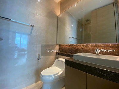 Magnolias Ratchadamri Boulevard, Bangkok, Thailand Magnolias Ratchadamri Boulevard, Bangkok, Thailand