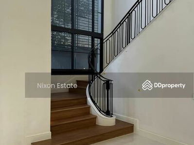 Narasiri Krungthep Kreetha, Bangkok, Thailand Narasiri Krungthep Kreetha, Bangkok, Thailand