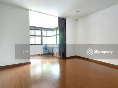 Single house in Bang Phra, near Central Sriracha, Chon Buri, Thailand Single house in Bang Phra, near Central Sriracha, Chon Buri, Thailand