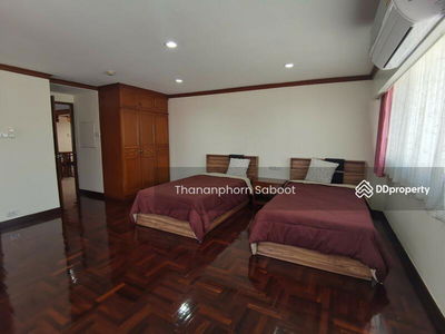 Rishi Court, Bangkok, Thailand Rishi Court, Bangkok, Thailand