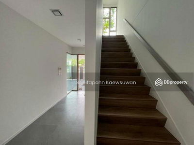 VIVE Rama 9, Bangkok, Thailand VIVE Rama 9, Bangkok, Thailand