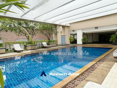 Langsuan Ville, Bangkok, Thailand Langsuan Ville, Bangkok, Thailand