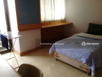 Supalai Place Sukhumvit 39, Bangkok, Thailand Supalai Place Sukhumvit 39, Bangkok, Thailand