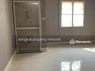 2-story townhouse, Pathum Thani., Thailand 2-story townhouse, Pathum Thani., Thailand