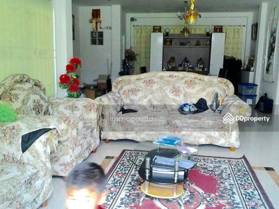 Excellent villa located in Central Park, furnished, Thailand Excellent villa located in Central Park, furnished, Thailand