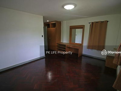 Gehäuse In Kathu, Thailand Gehäuse In Kathu, Thailand