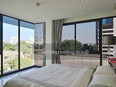 Socio Reference 61, Bangkok, Thailand Socio Reference 61, Bangkok, Thailand