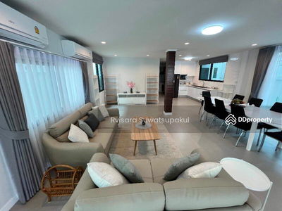 House at Phahonyothin 9Z Aree, Bangkok, Thailand House at Phahonyothin 9Z Aree, Bangkok, Thailand