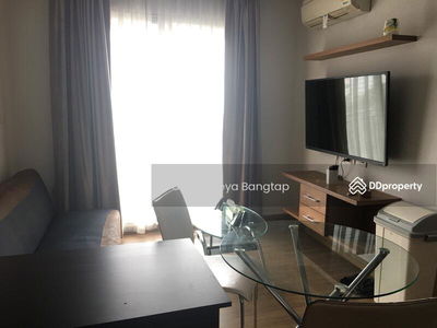 Thru Thonglor, Bangkok, Thailand Thru Thonglor, Bangkok, Thailand