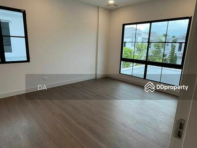 Nantawan Rama 9 New Krungthepkreetha, Bangkok, Thailand Nantawan Rama 9 New Krungthepkreetha, Bangkok, Thailand