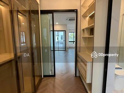 Nantawan Rama 9 New Krungthepkreetha, Bangkok, Thailand Nantawan Rama 9 New Krungthepkreetha, Bangkok, Thailand