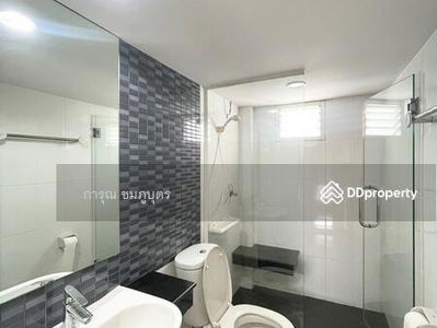 Lat Phrao 64, Intersection 7, Bangkok, Thailand Lat Phrao 64, Intersection 7, Bangkok, Thailand