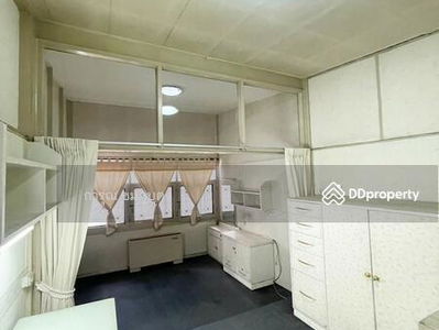 Lat Phrao 64, Intersection 7, Bangkok, Thailand Lat Phrao 64, Intersection 7, Bangkok, Thailand