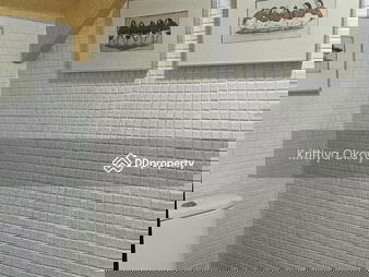 Townhouse in sukhumvit 71, Bangkok, Thailand Townhouse in sukhumvit 71, Bangkok, Thailand