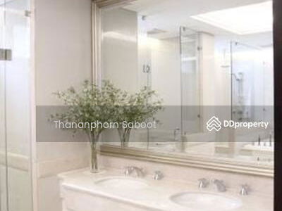 Spacious 4-Bedroom House, Bangkok, Thailand Spacious 4-Bedroom House, Bangkok, Thailand