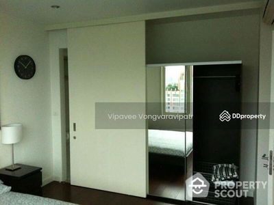 Manhattan Chidlom, Bangkok, Thailand Manhattan Chidlom, Bangkok, Thailand